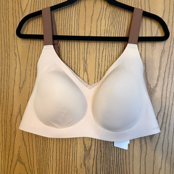 Other - Comfy Wireless Bra in Cream